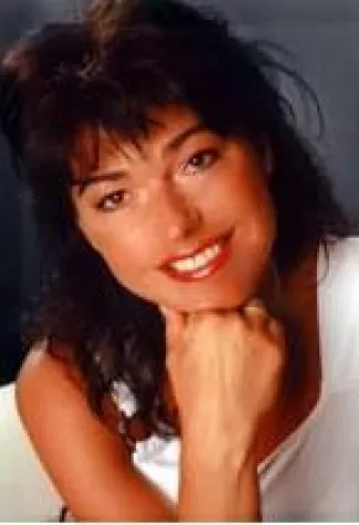 Pflege und Schönheit durch Friseur Kosmetik in Köln Bild: Pflege und Schönheit durch Friseur Kosmetik in Köln