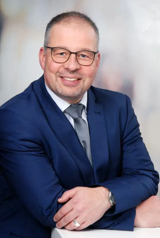 Der Fokus von Ralf Güthoff liegt auf Industrie- und Building-Lösungen.