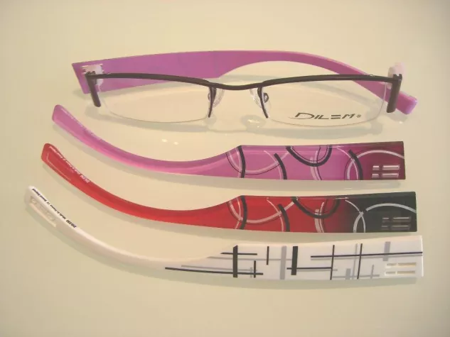 Bild: Neu bei Ihrem Optiker in München: Wechselbügel - Brillen