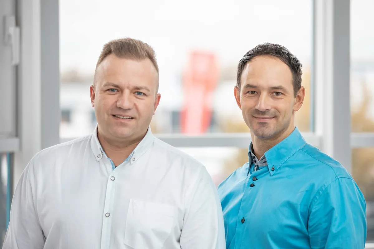 Die beiden Gebietsverkaufsleiter Arkadiusz Jeran (links) und Lukasz Orlowski (Foto: TORWEGGE)