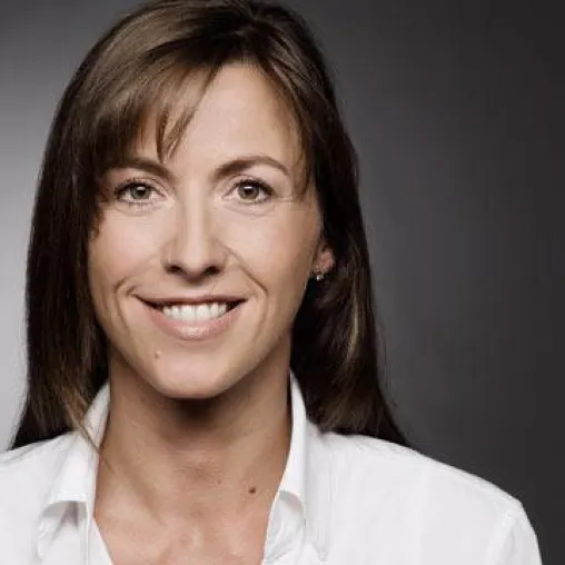 Bild: CLY COMMUNICATION HOLT SICH ALEXANDRA BERGMANN AN BORD