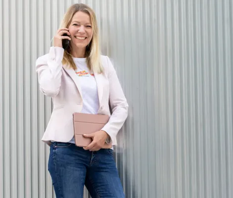 Verkaufen ohne schlechtes Gewissen: Wie selbstständige Frauen lernen, den eigenen Wert sichtbar zu machen Bild: Verkaufen ohne schlechtes Gewissen: Wie selbstständige Frauen lernen, den eigenen Wert sichtbar zu machen