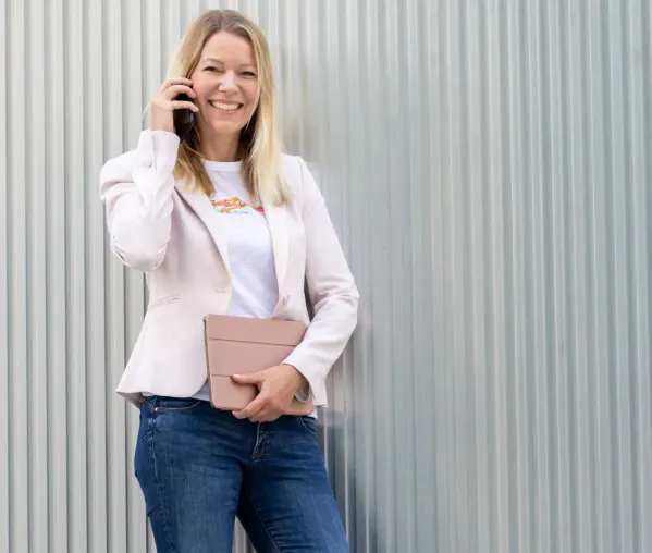 Verkaufen ohne schlechtes Gewissen: Wie selbstständige Frauen lernen, den eigenen Wert sichtbar zu machen Bild: Verkaufen ohne schlechtes Gewissen: Wie selbstständige Frauen lernen, den eigenen Wert sichtbar zu machen