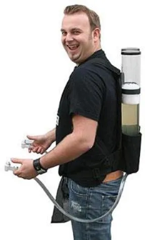 Bild: Bierrucksack lässt Männer zu Himmelfahrt auf Wolke sieben schweben