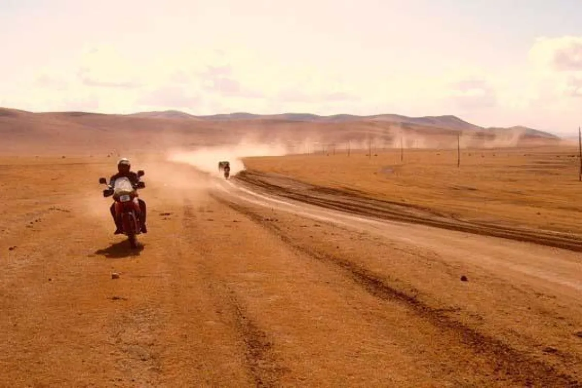 Mongoleireise per Motorrad. Copyright: Asien Special Tours