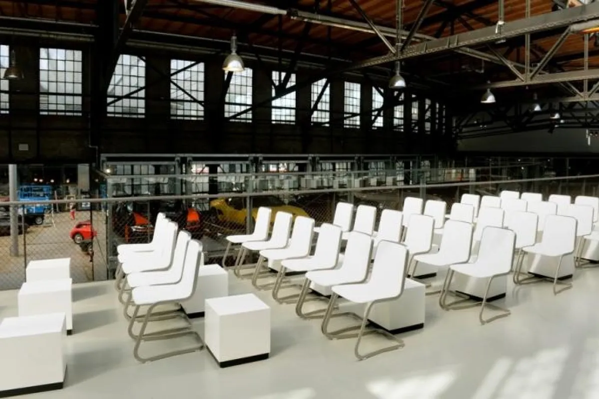 Veranstaltung mit doppelt logistischem Anspruch: In der Classic Remise hat der Event-Ausstatter Part
