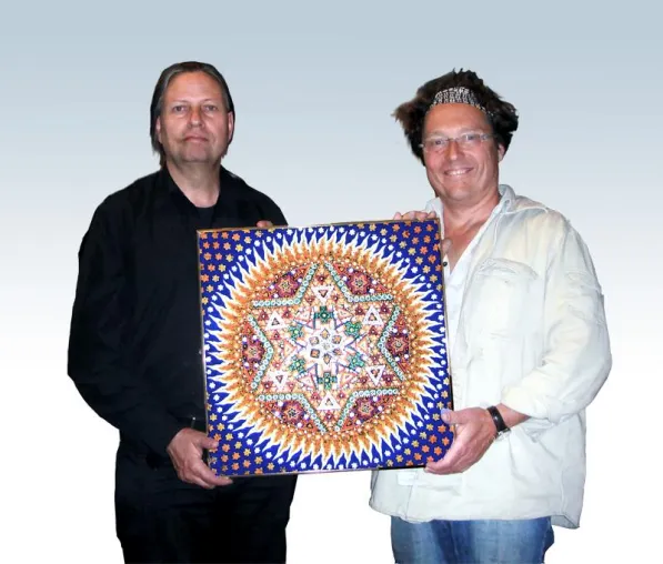"Stiftung freie Spiritualität" erhält Künstler-Mandala Bild: "Stiftung freie Spiritualität" erhält Künstler-Mandala