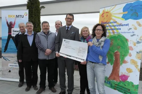Betriebskrankenkasse MTU spendet 1.000 Euro für AMALIE Bild: Betriebskrankenkasse MTU spendet 1.000 Euro für AMALIE