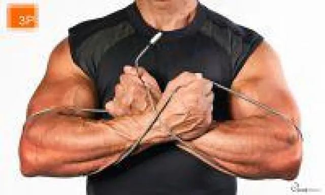Bild: Fuse Chicken zeigt stahlharte Armour Charge Kabel auf der CES