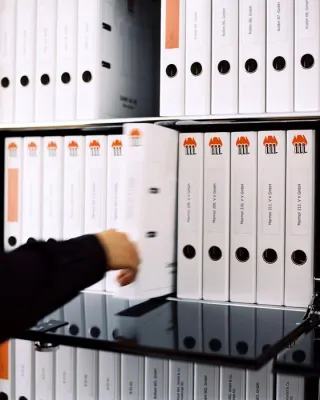 Wann ist der Geschäftsführer einer GmbH von der Sozialversicherung befreit? Bild: Wann ist der Geschäftsführer einer GmbH von der Sozialversicherung befreit?