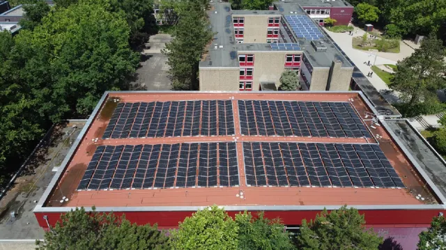 Bild: Sonne macht Schule: Das Lise-Meitner-Gymnasium wird zum eigenen Stromproduzenten