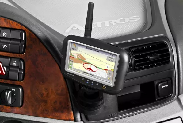 NEU - Live Ortung & Navigation für ACTROS & Co. Bild: NEU - Live Ortung & Navigation für ACTROS & Co.