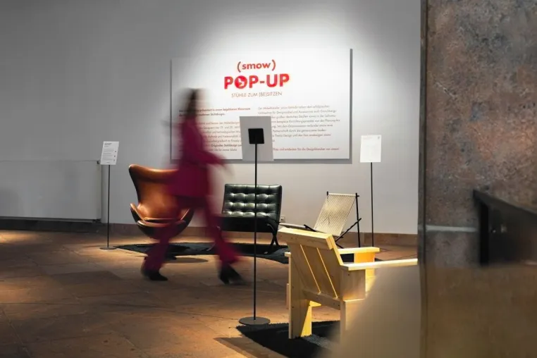 Bild: smow Pop-up im Leipziger Grassimuseum: Stuhlikonen zum (Be)Sitzen, eine Hommage an 150 Jahre Designinnovation