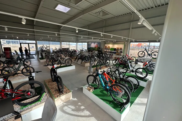 e-Bike Welt Limburg: Erfolgreicher Neustart außerhalb des e-motion Franchise-Systems Bild: e-Bike Welt Limburg: Erfolgreicher Neustart außerhalb des e-motion Franchise-Systems