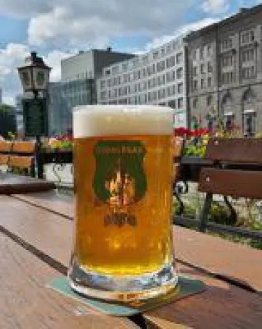 Bild: Das Brauhaus GEORGBRÆU im Nikolaiviertel präsentiert das Sonderbier "Zilles Geburtstags-Braeu"