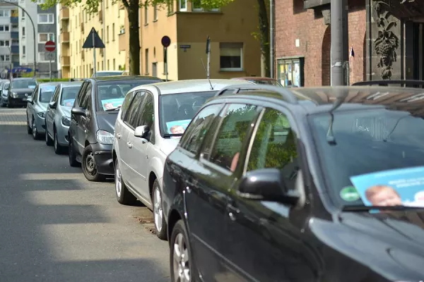 Bild: Kölner Werbeagentur Adsolution startet Guerilla-Werbeaktion für Gruner+Jahr