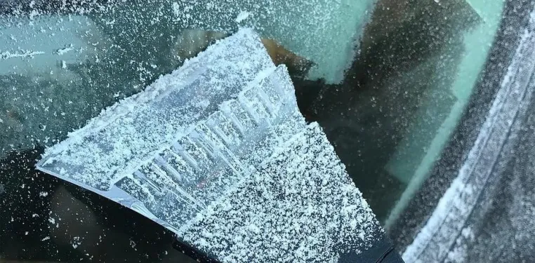 Bild: Autofahren im Winter: Achtung, Bußgelder! Darauf sollte man achten