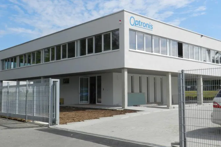 Bild: Optronis zieht in neues Firmengebäude in Kehl