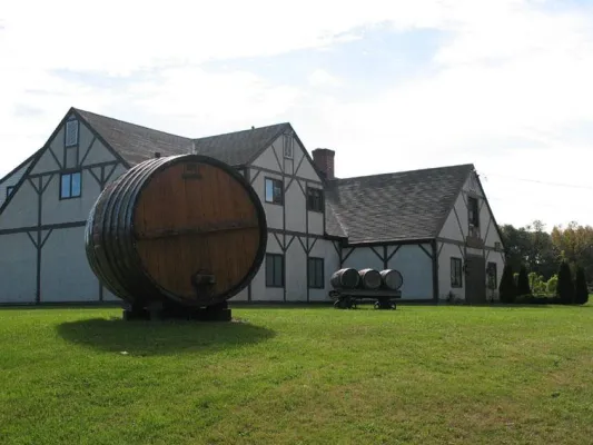 Bild: Auf Bacchus’ Spuren durch Connecticut - Der Connecticut Wine Trail präsentiert die Weinvielfalt Neuenglands