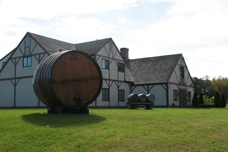 Bild: Auf Bacchus’ Spuren durch Connecticut - Der Connecticut Wine Trail präsentiert die Weinvielfalt Neuenglands