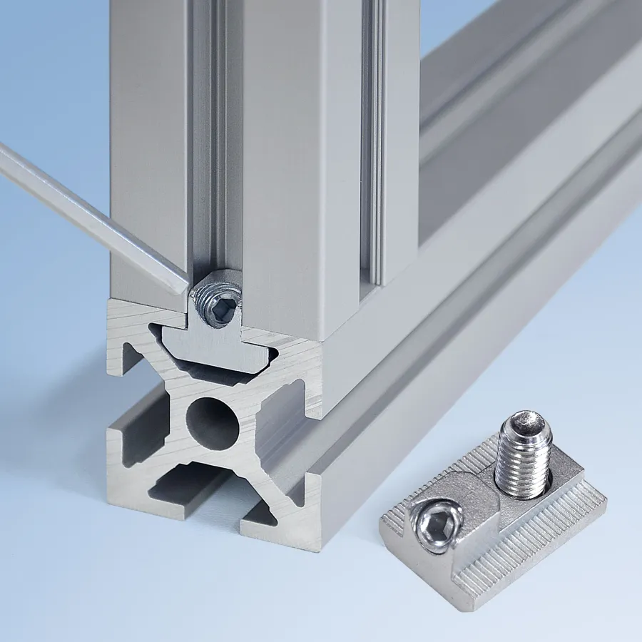 Spannverbinder S – Aluprofil-Verbinder für leitfähige Verbindungen ohne Störkonturen (© mk Technology Group)