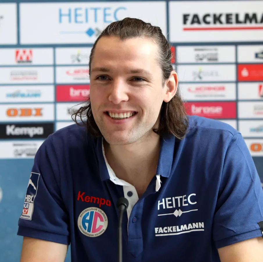 (Jocki_Foto,Erlangen) Johannes Sellin freut sich auf mindestens zwei weitere Jahre beim HC Erlangen