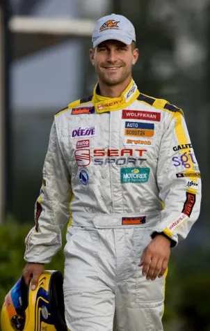 Bild: Mit Höchstgeschwindigkeit an die Leistungsspitze – WOLFFKRAN neuer WTCC-Sponsor