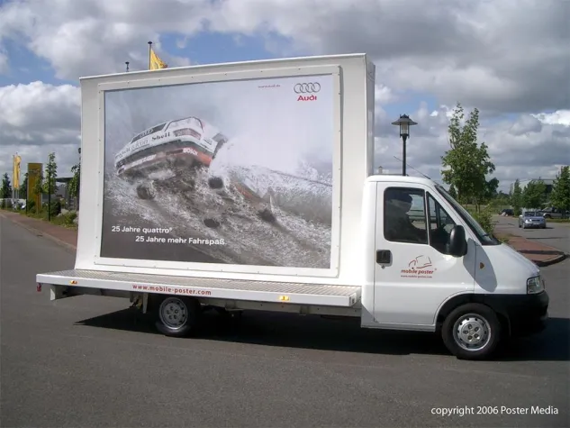 Bild: 25 Jahre quattro -  mobile Werbeflächen mit MOBILE POSTER von Poster Media