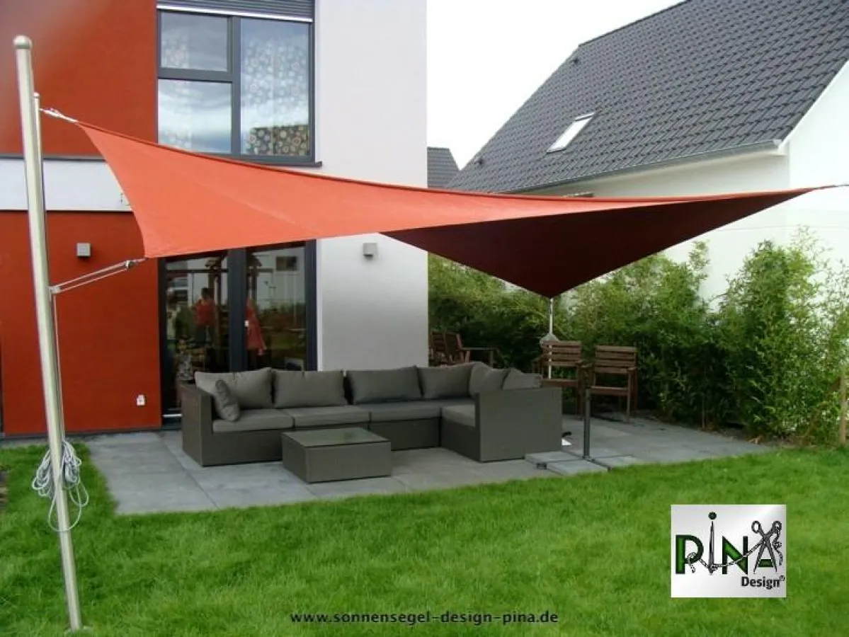 Wetterfestes Sonnensegel in aufrollbarer Ausführung