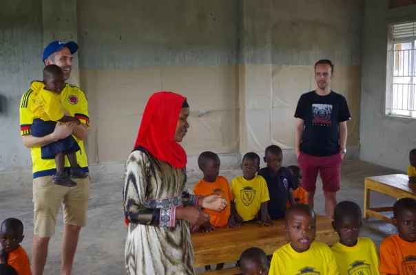 Projektbesuch nach schweren Zeiten - Bonner Verein auf dem Weg nach Uganda Bild: Projektbesuch nach schweren Zeiten - Bonner Verein auf dem Weg nach Uganda