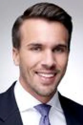 Basil Schmidt-Voss verstärkt AENGEVELT in Frankfurt Bild: Basil Schmidt-Voss verstärkt AENGEVELT in Frankfurt