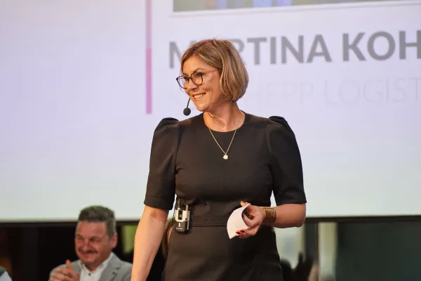 Bild: DMG Aktiengesellschaft leitet Führungswechsel ein - Sue Ann Becker wird zweiter Vorstand 