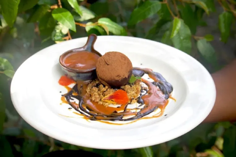 Bild: Valentinstag: Chef Joel's Melting Moment aus der Maasai Mara liefert Dessert zum Dahinschmelzen
