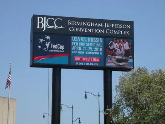 Birmingham Jefferson Messezentrum zeigt sich mit Daktronics Digital-Technologie in neuem Gewand Bild: Birmingham Jefferson Messezentrum zeigt sich mit Daktronics Digital-Technologie in neuem Gewand