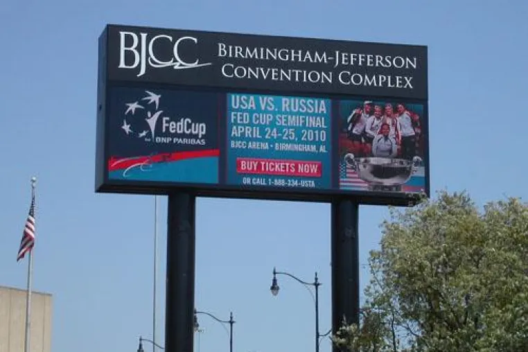 Bild: Birmingham Jefferson Messezentrum zeigt sich mit Daktronics Digital-Technologie in neuem Gewand
