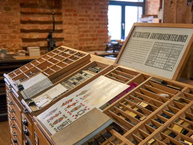 Erlebnistipp: Spielkartenfabrik Stralsund Bild: Erlebnistipp: Spielkartenfabrik Stralsund