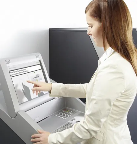 Bild: Markteinführung der neuen KePlus Kontoserviceterminals von KEBA