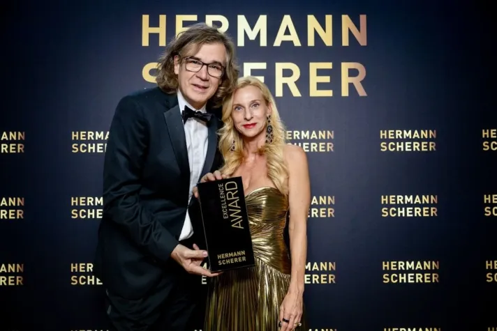 Bild: Wechseljahresexpertin  Dr.Claudia Thorn triumphierte beim 20.internationalen Speakerslam