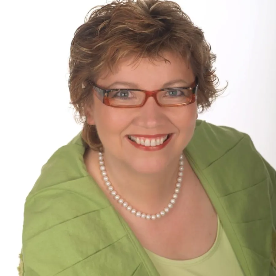 Roswitha M. Gschwandtner - iPerform