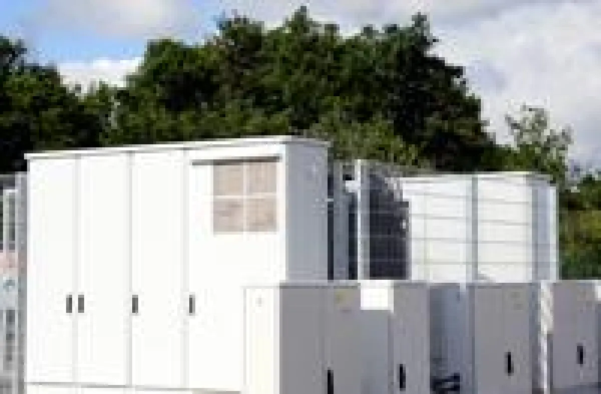 weltweit erstes Solarkraftwerk mit 1500 Volt DC-Spannung