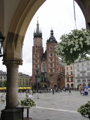 Berge, Täler & Kultur: Von Krakau durch das Riesengebirge bis Breslau Bild: Berge, Täler & Kultur: Von Krakau durch das Riesengebirge bis Breslau