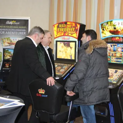 Hoher Kundenzuspruch auf den BALLY WULFF Hausmessen Bild: Hoher Kundenzuspruch auf den BALLY WULFF Hausmessen