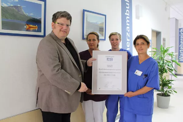 Hohe Qualität in der Schmerzmedizin Bild: Hohe Qualität in der Schmerzmedizin