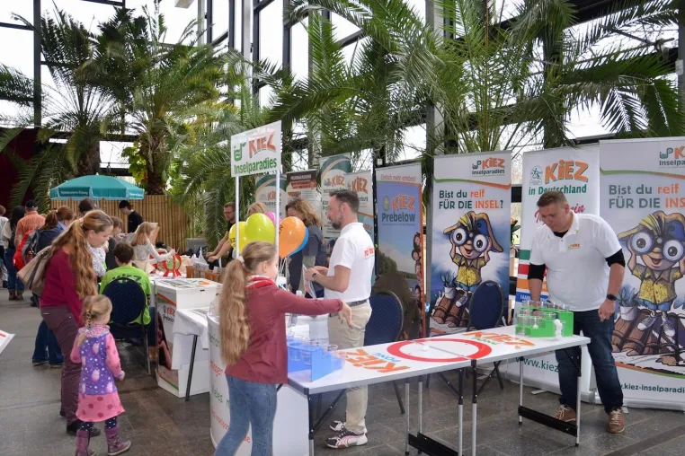 Erlebnisreiche Messe für Ferien-Angebote lädt zum Familientag in die Biosphäre Potsdam Bild: Erlebnisreiche Messe für Ferien-Angebote lädt zum Familientag in die Biosphäre Potsdam