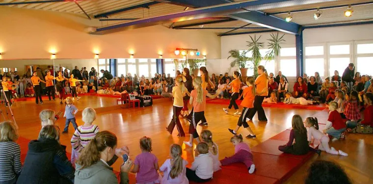 Bild: TAG DER OFFENEN TÜR AM 14.10. IN DER TANZWERKSTATT