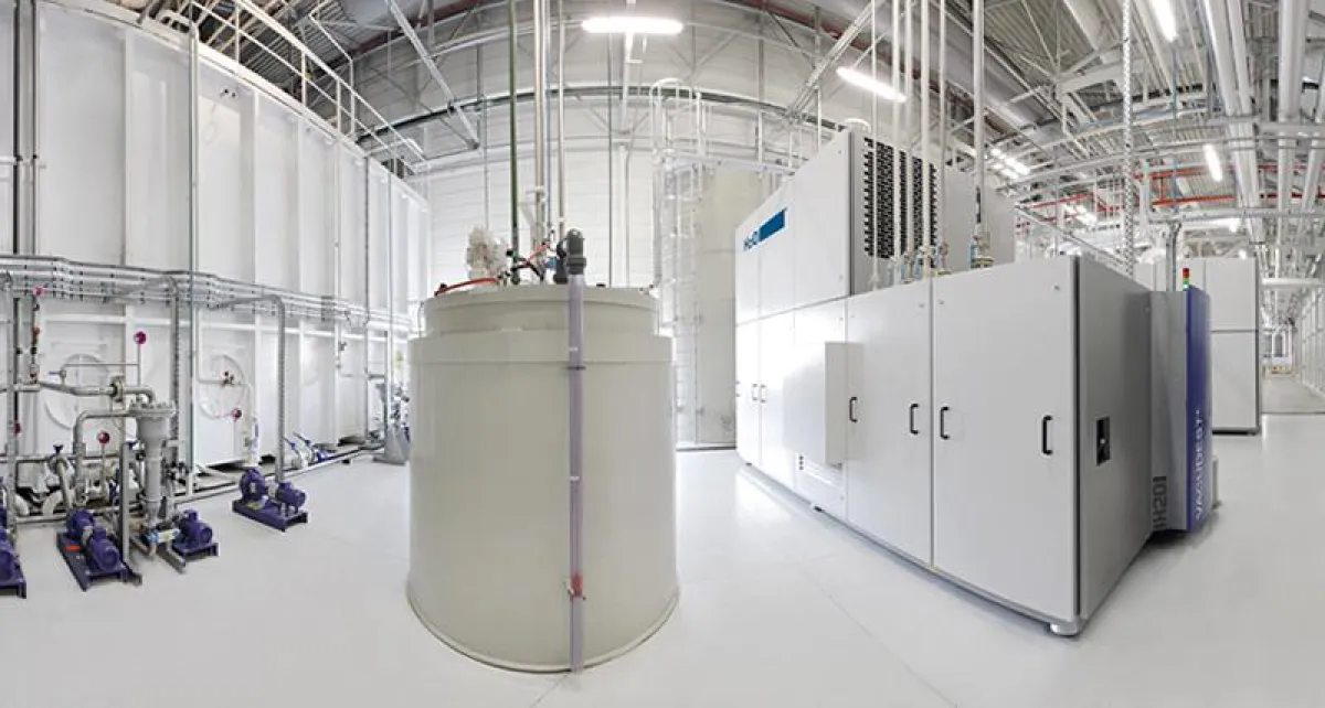 Abwasserfreie Produktion mit VACUDEST Vakuumdestillationssystemen.