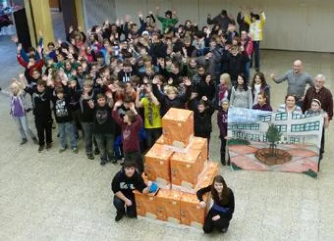 Erhard Sport belohnt erfolgreichste Sammelstellen mit über 6.000 Euro Bild: Erhard Sport belohnt erfolgreichste Sammelstellen mit über 6.000 Euro