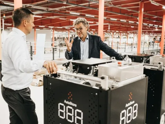 Bild: Die Pioniere der neuen Black Line von AutoStore: Boozt und Element Logic