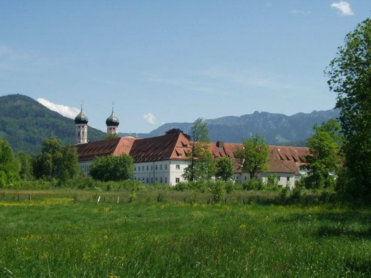 Romantischer Studienort: Kloster Benediktbeuern