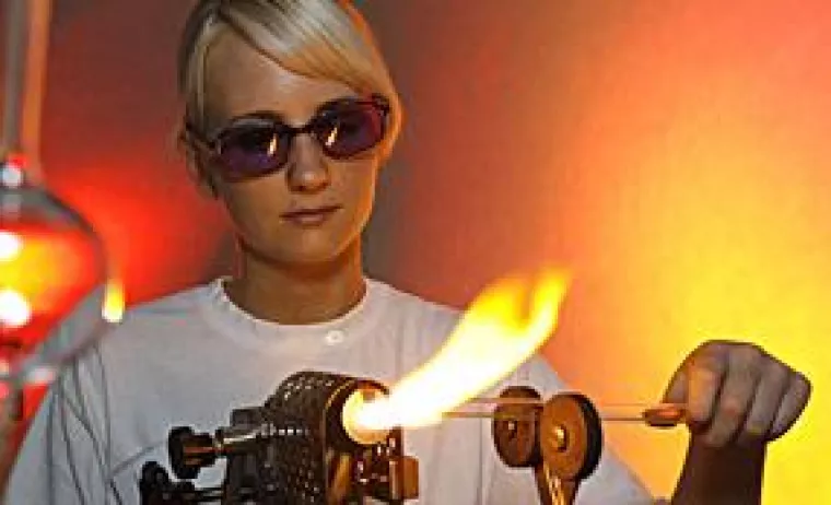 „Ausbildung Live“ erleben – Tag der offenen Tür bei der Heraeus Ausbildung Bild: „Ausbildung Live“ erleben – Tag der offenen Tür bei der Heraeus Ausbildung